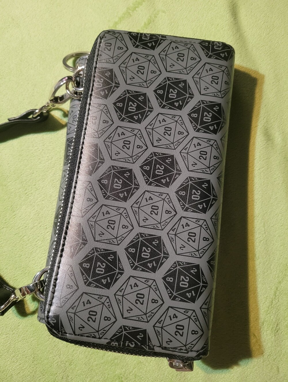 ThinkGeek D20 Wallet Handbag Shoulder Strap Adjustable Style - Picture 2 of 10